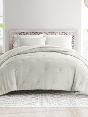 Noble Linens 3 Piece White Waffle Textured Comforter-Full/Queen 0196901119788